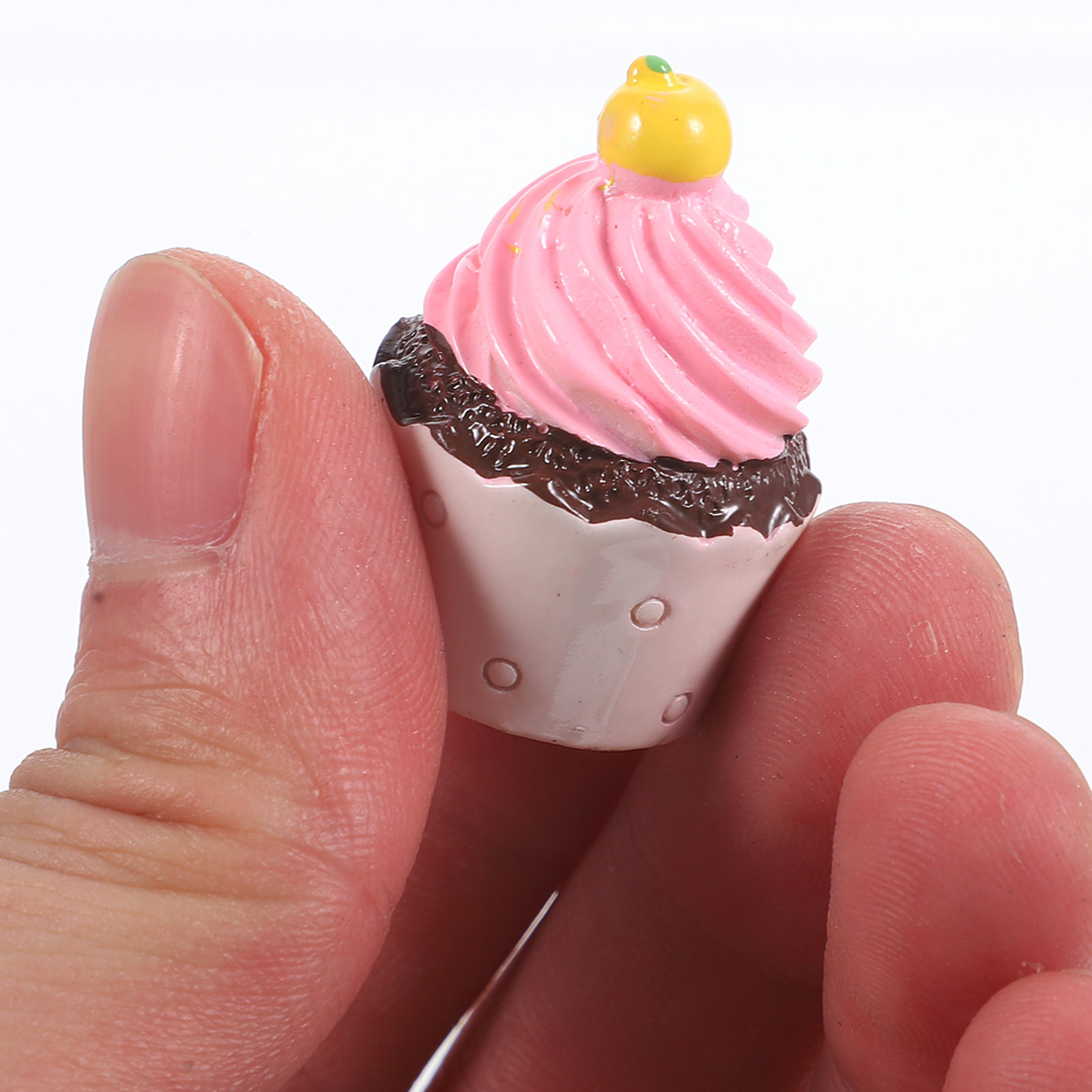 8Pcs Resin Simulated Cupcake D - Resin Craft Supplies ulasan dan harga